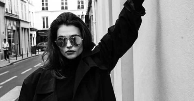 Woman photographed by Jurij Treskow.