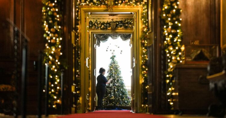 Christmas tree in hallway (Photo by Jacob King/PA Images via Getty Images)