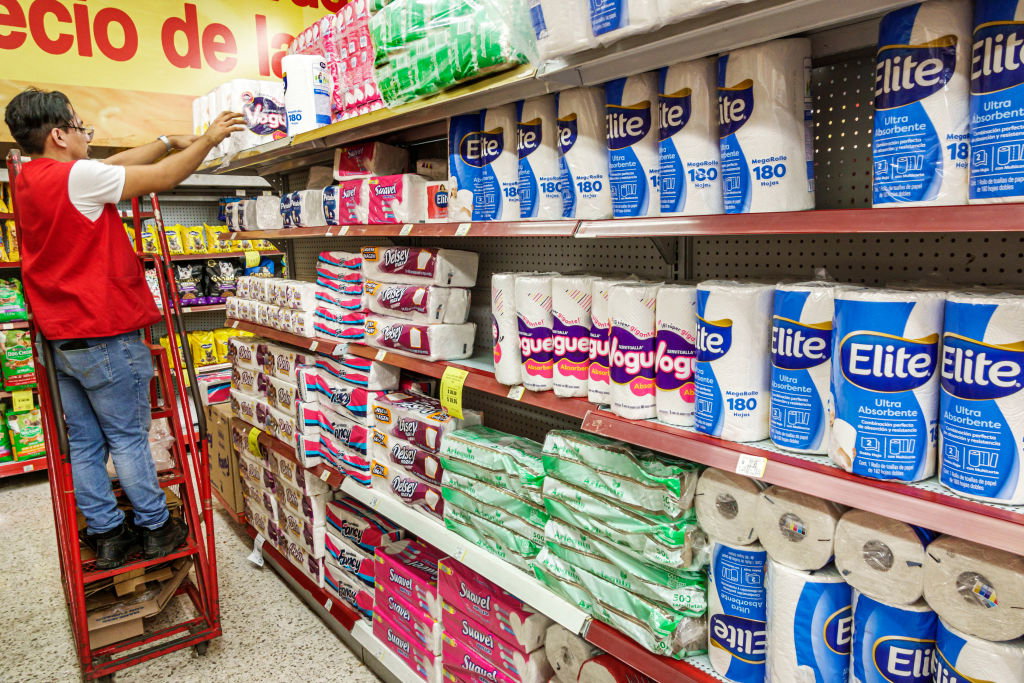 Merida, Mexico, Barrio de Santiago Centro, Calle 72, Super Aki Santiago, supermarket, stock clerk restocking, paper towels wipes Elite Vogue