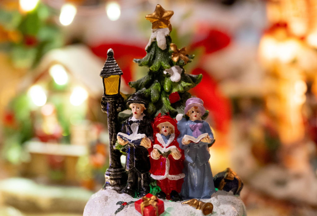 House adorned with Christmas decorations