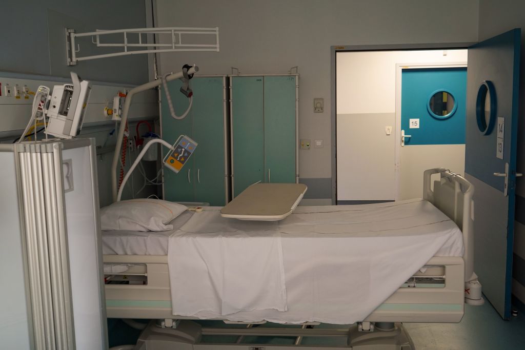 Emergency room