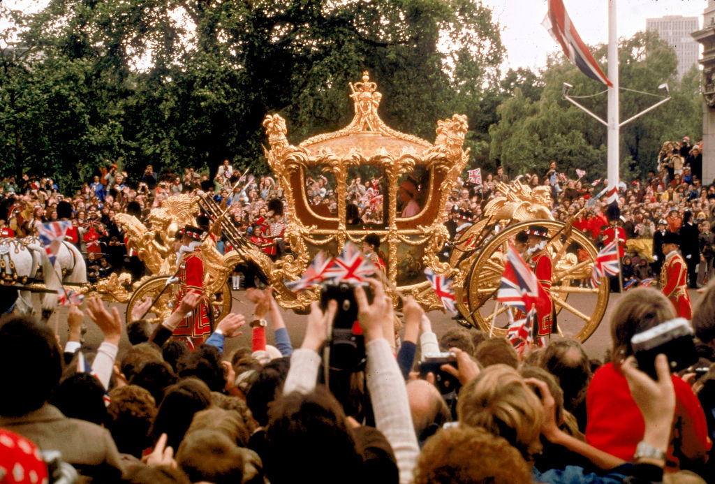 Queen Elizabeth carriage (Photo by Ken Goff/Getty Images)
