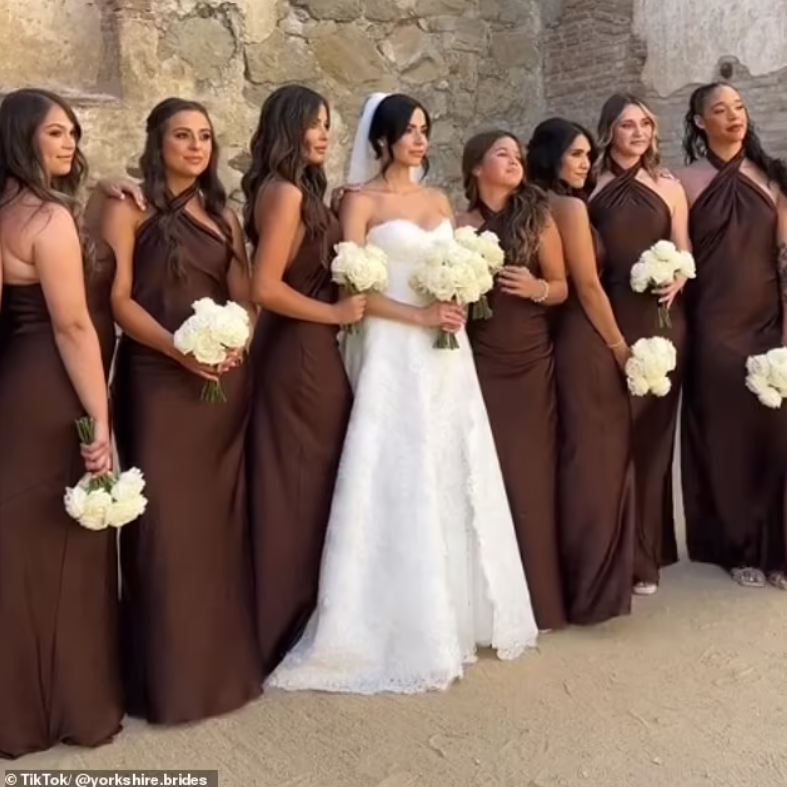 Bridesmaids in deep brown dresses