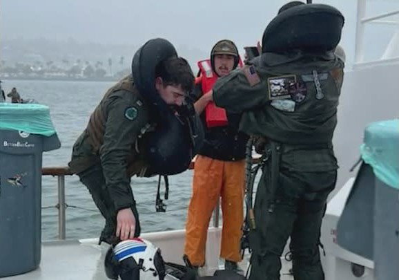 Pilots rescued