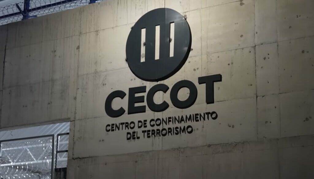 CECOT prison