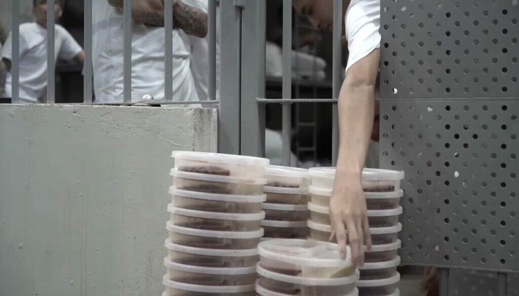 CECOT prison
