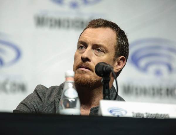 Toby Stephens