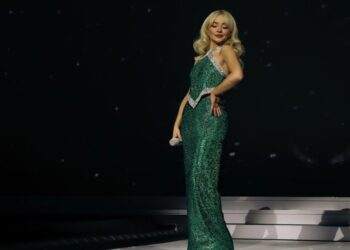 Sabrina Carpenter on stage