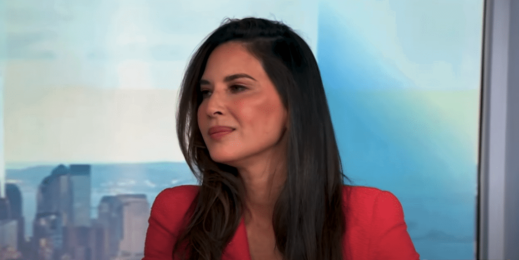 Olivia Munn on Jenna & Friends