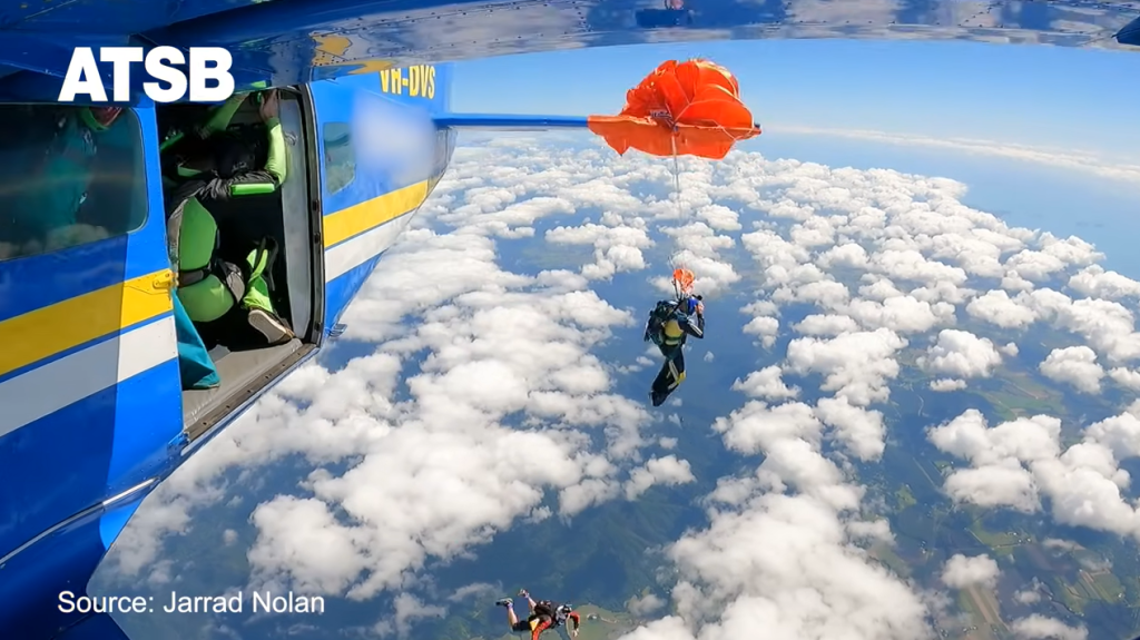 Video if skydiver's parachute getting stuck