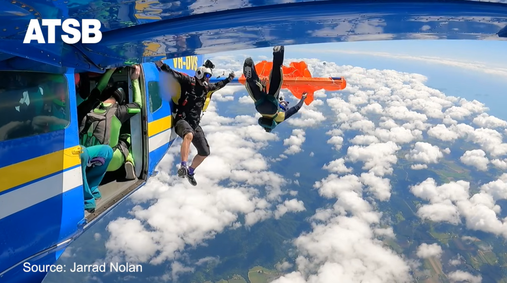 Video if skydiver's parachute getting stuck